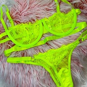 🔥❌ NWOT cute neon lingerie set🔥❌